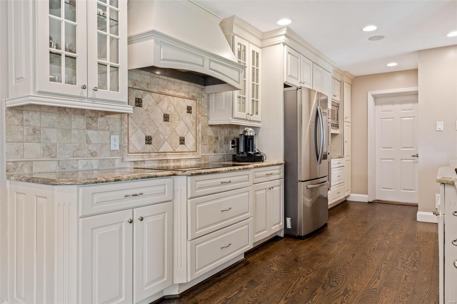 Outer Ladue Drive - Residential