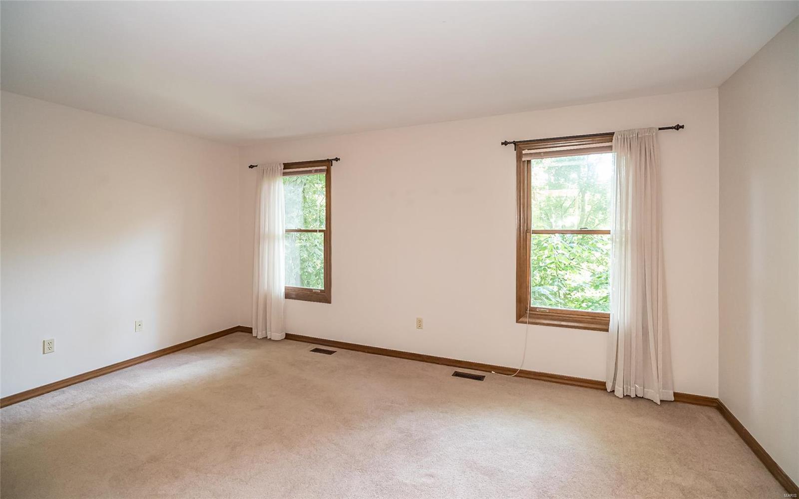 Lions Head - Residential