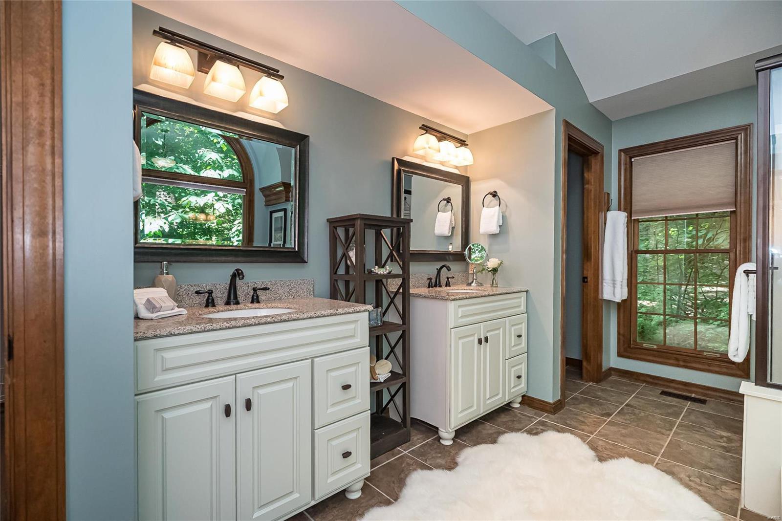 Lions Head - Residential