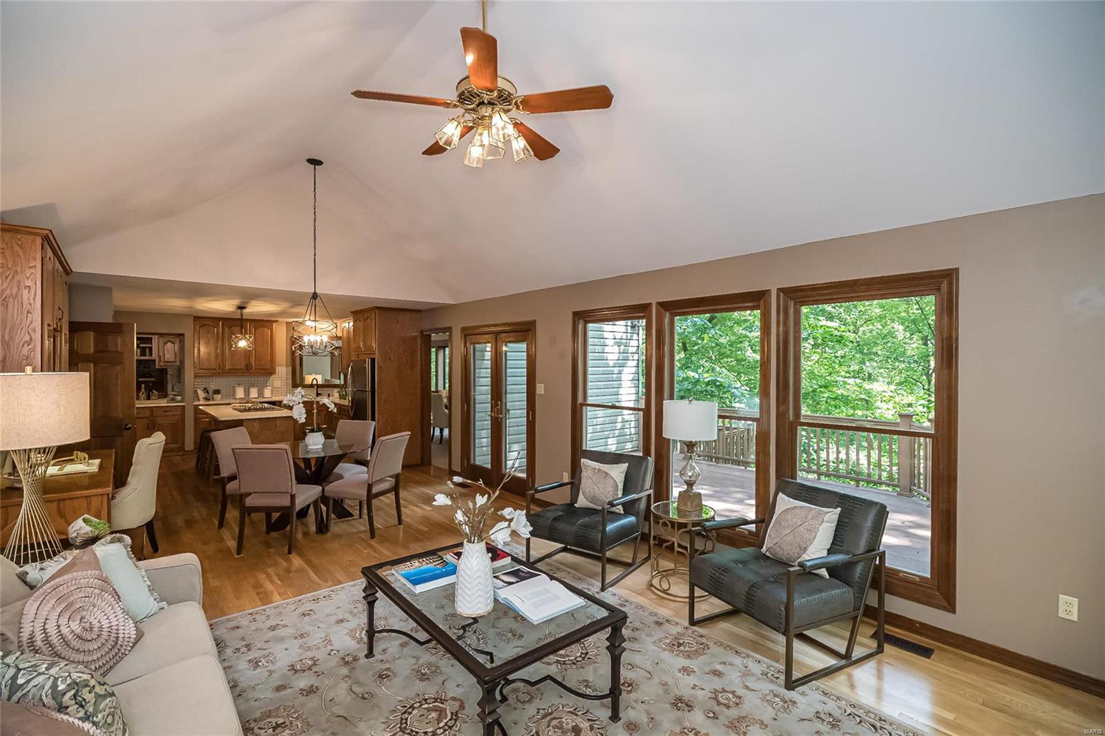 Lions Head - Residential