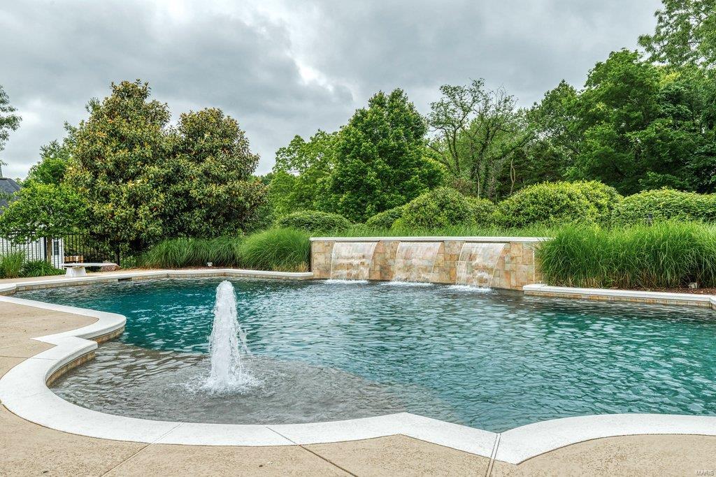 Camelot - Residential