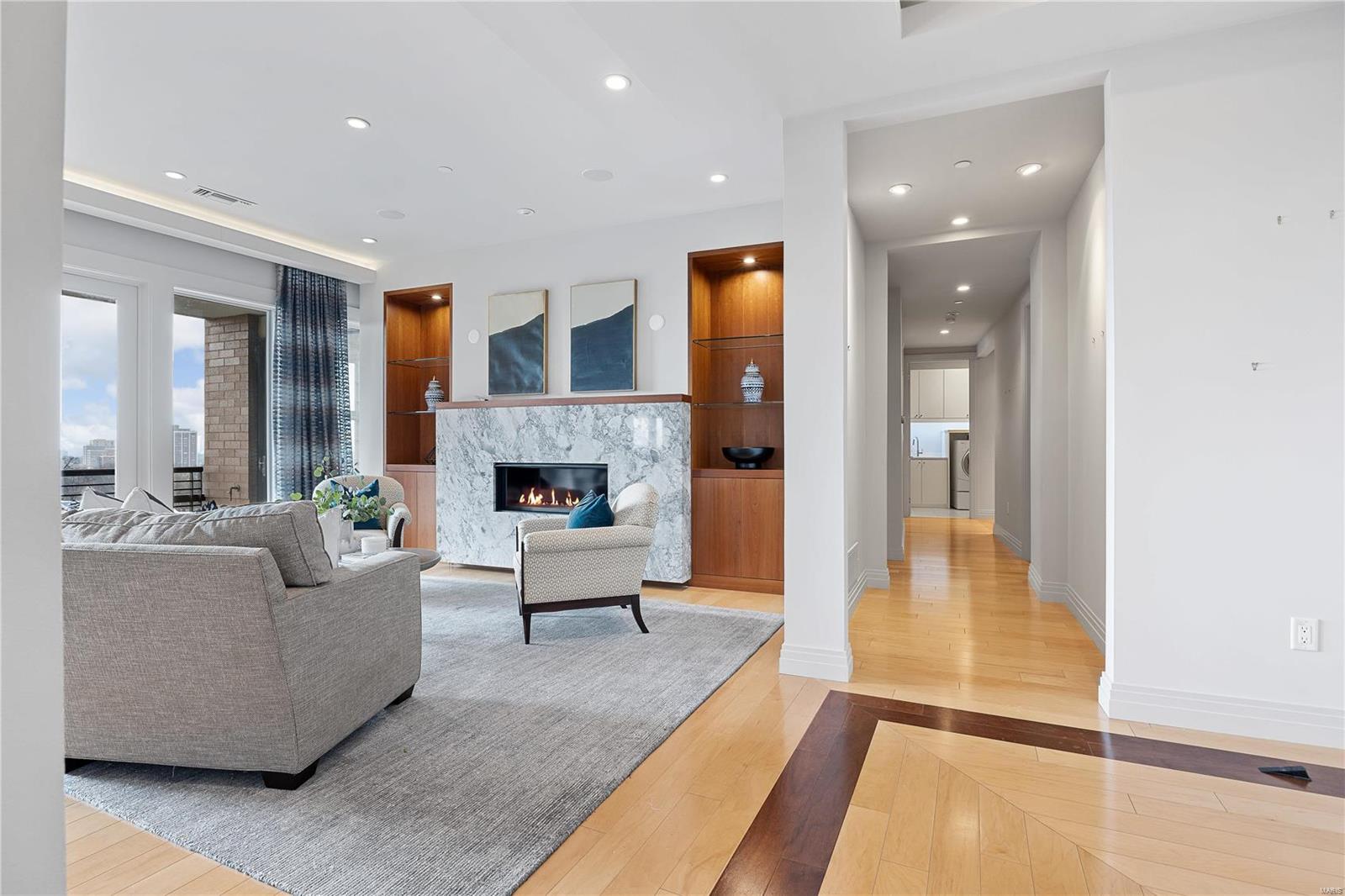 Crescent Condo - Residential