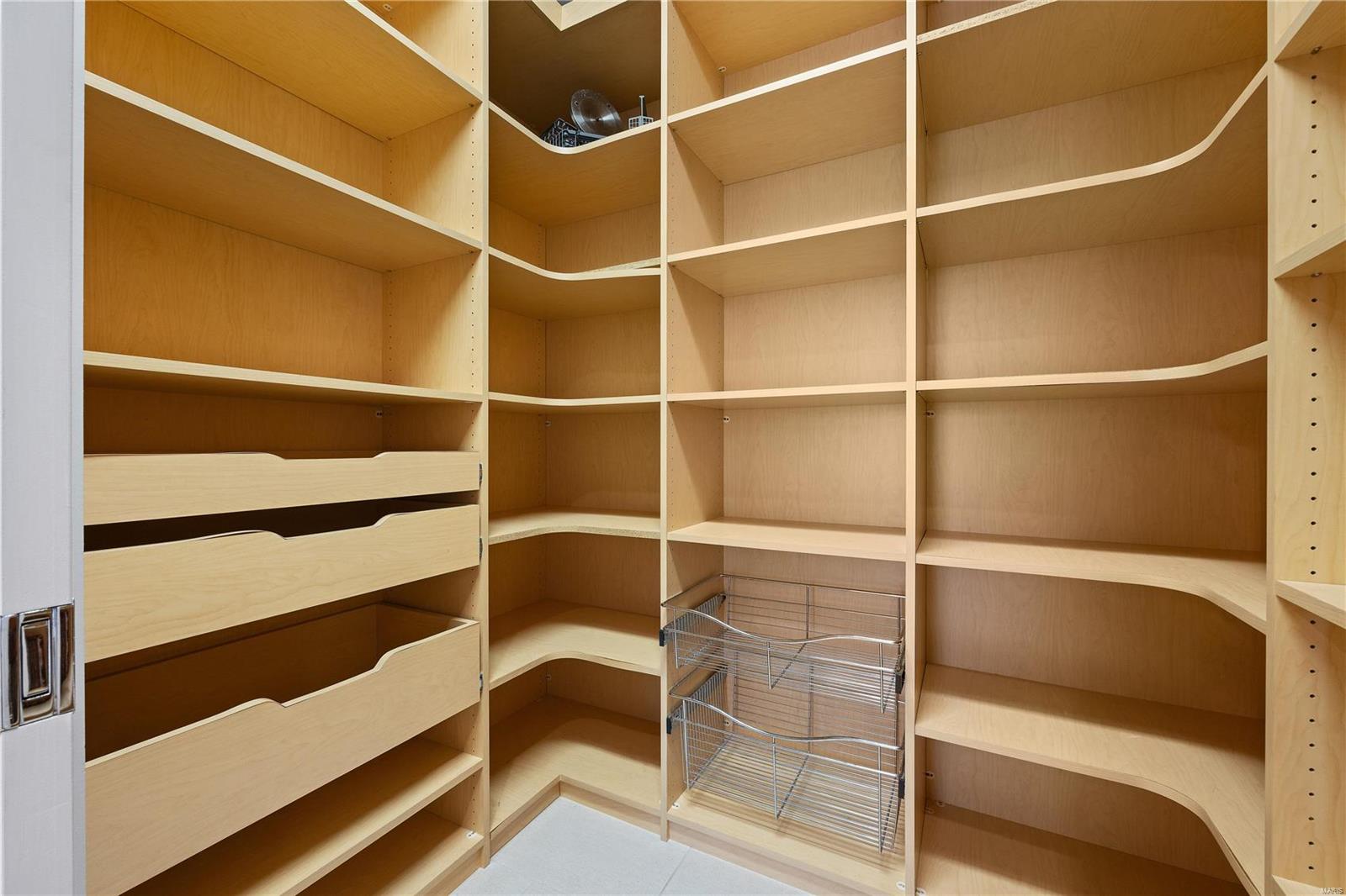 Crescent Condo - Residential