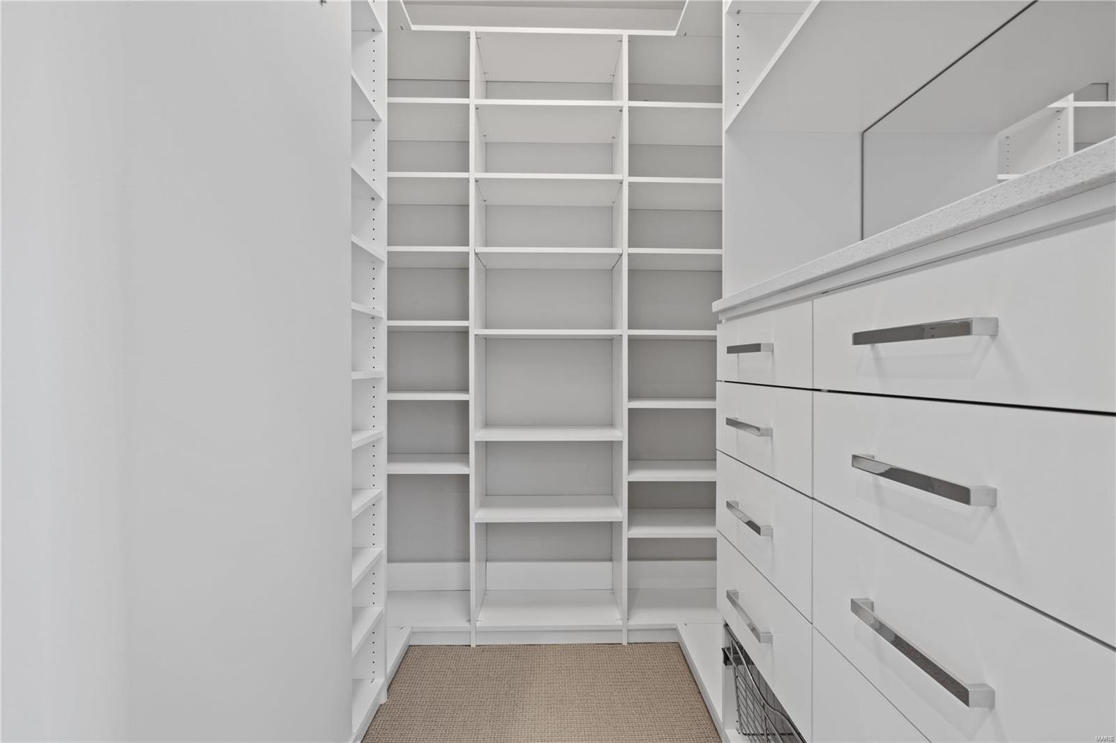 Crescent Condo - Residential