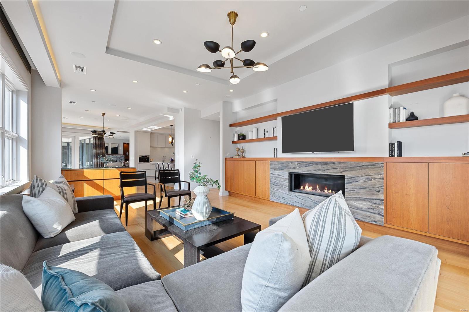 Crescent Condo - Residential