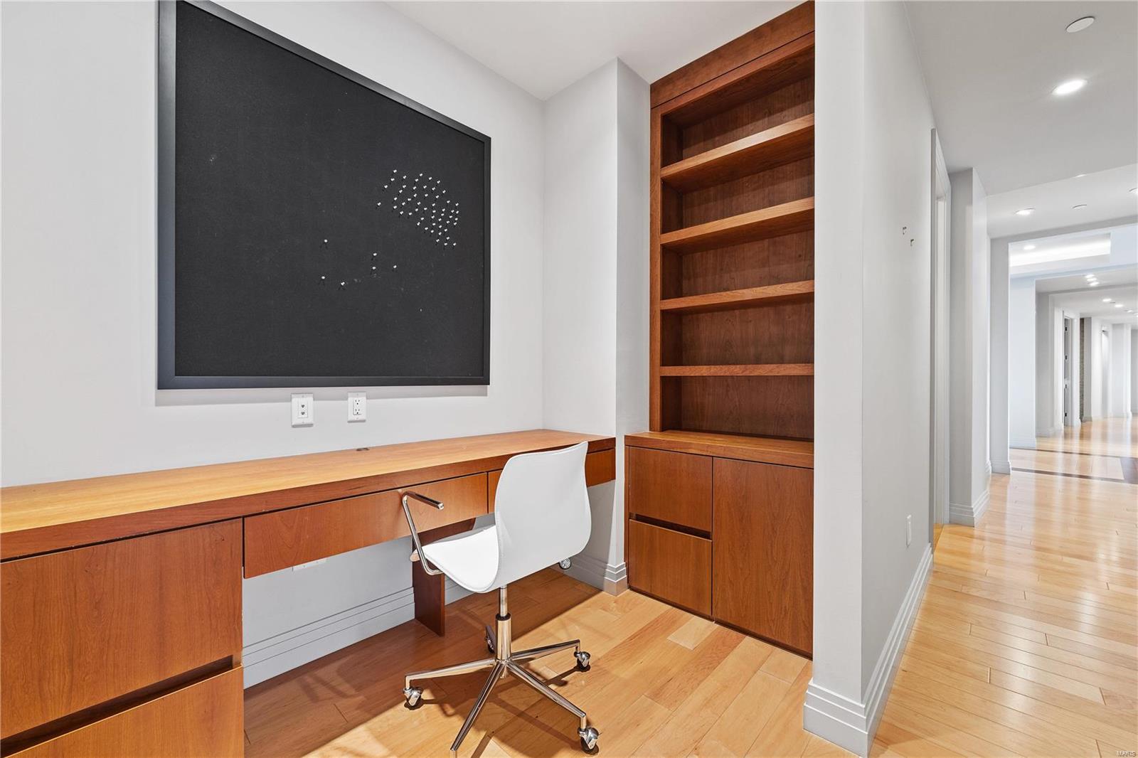 Crescent Condo - Residential