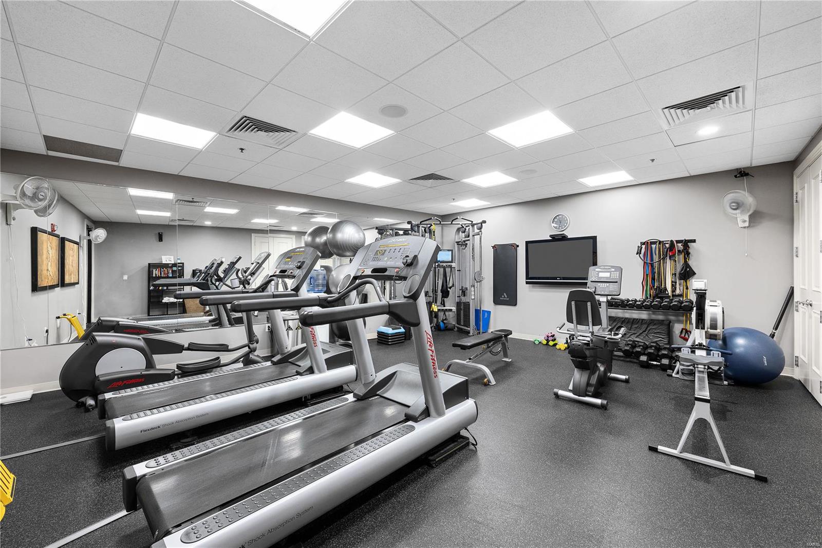 Crescent Condo - Residential