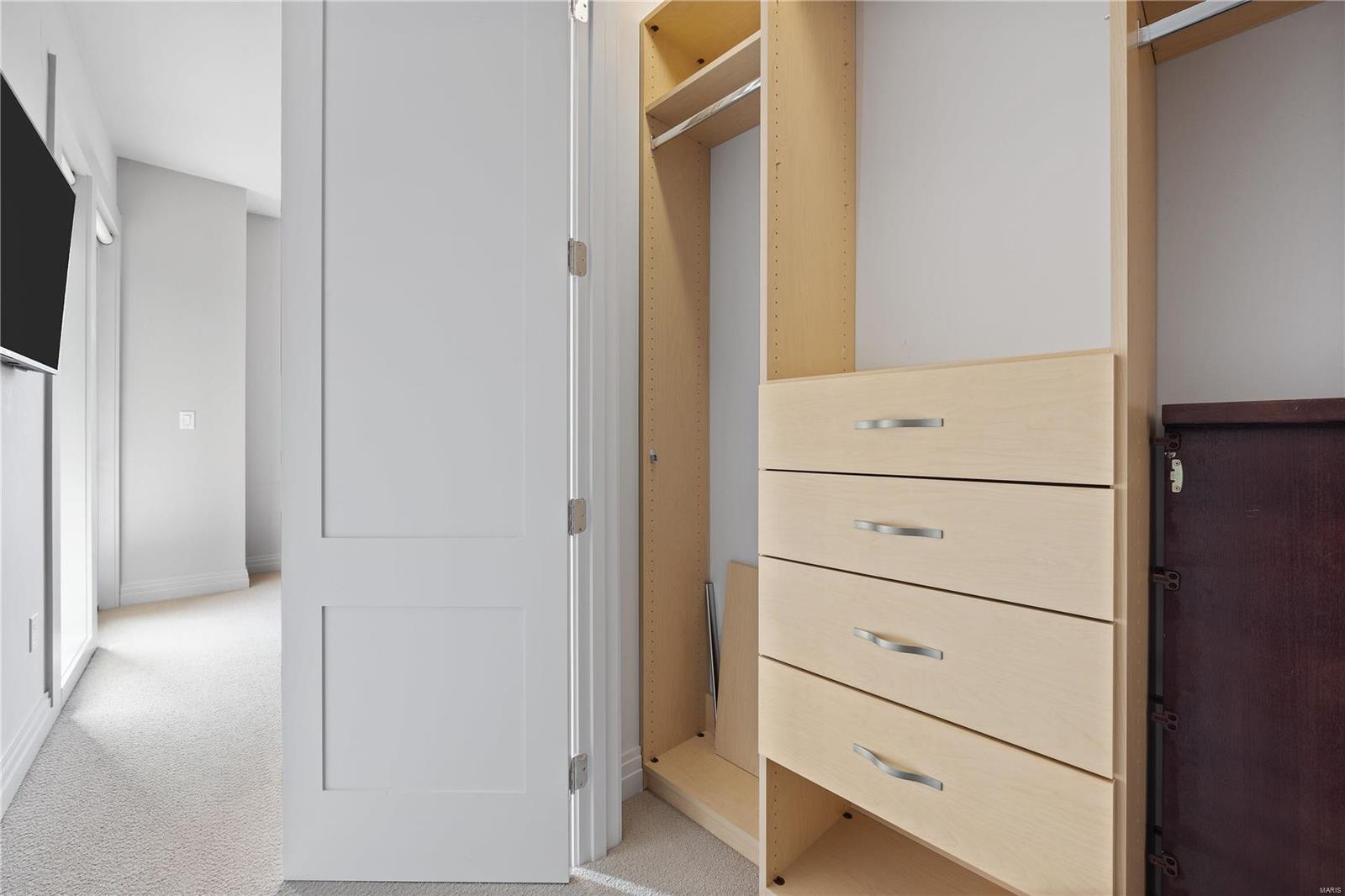 Crescent Condo - Residential