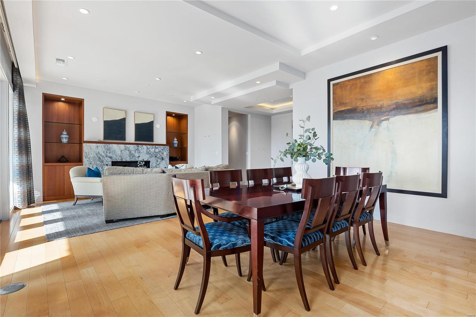 Crescent Condo - Residential