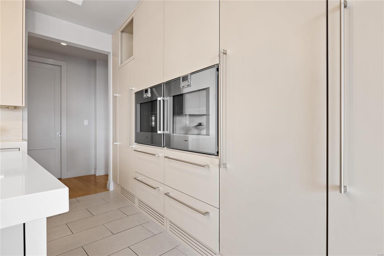 Crescent Condo - Residential