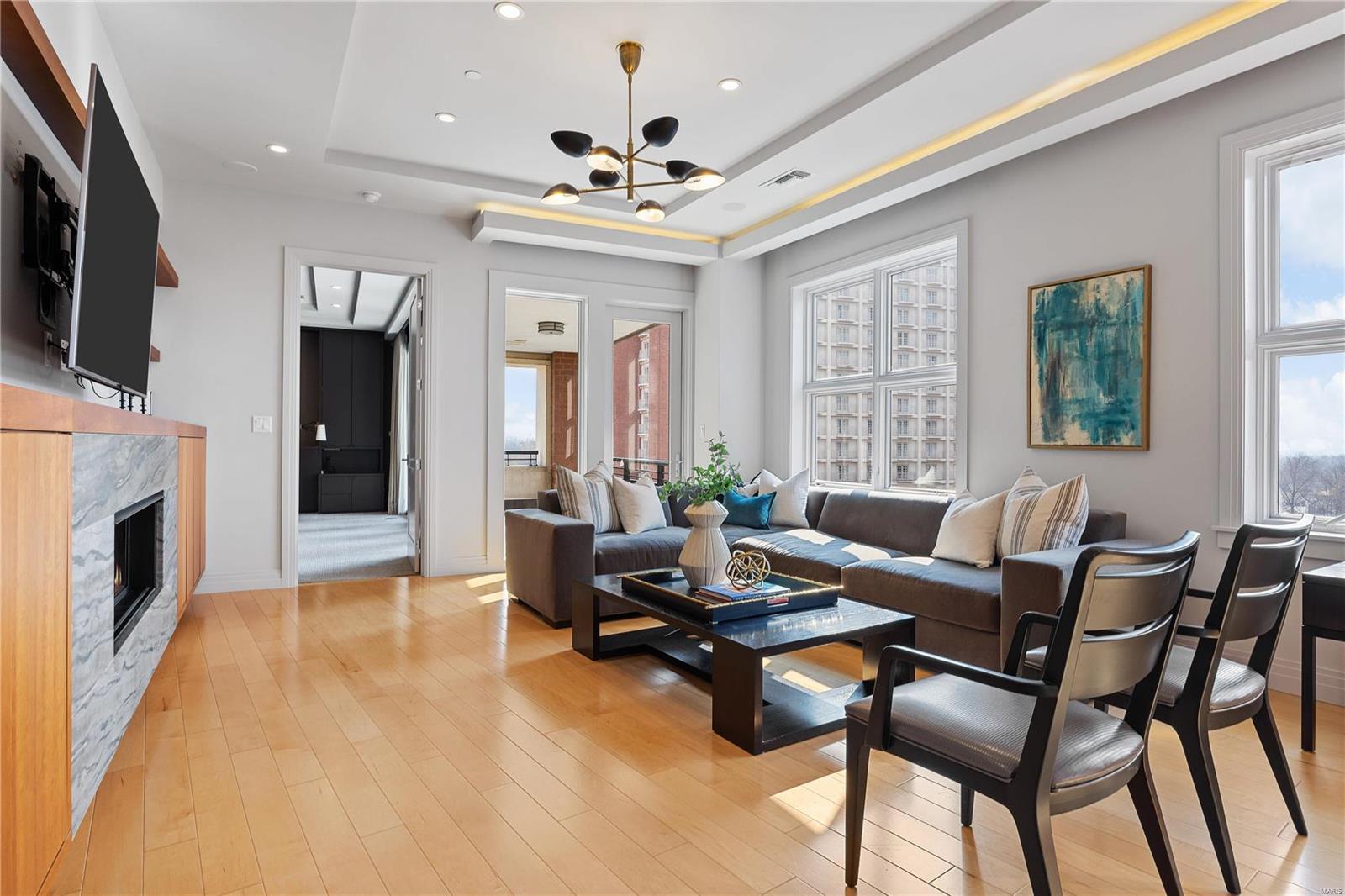 Crescent Condo - Residential