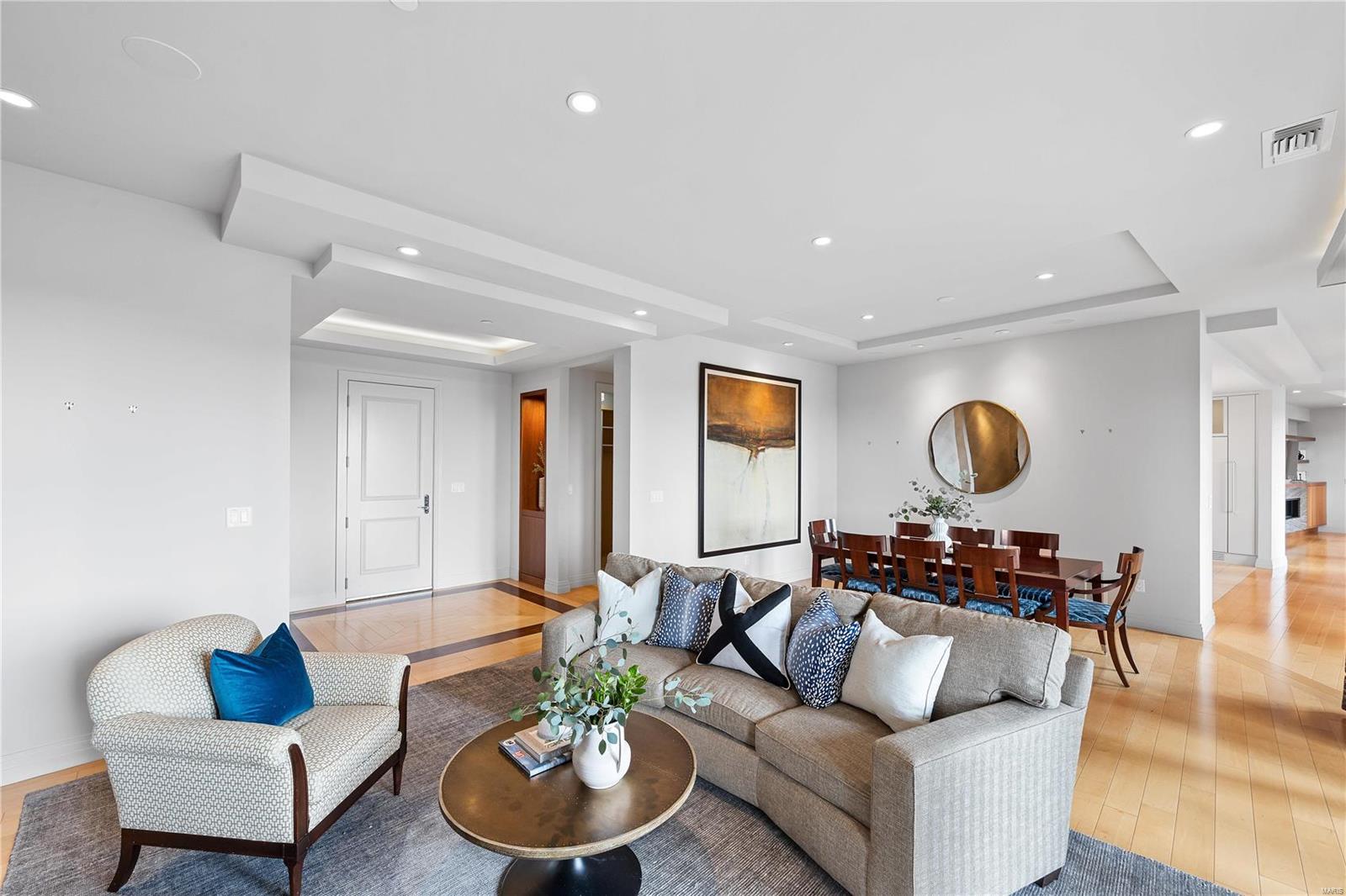 Crescent Condo - Residential