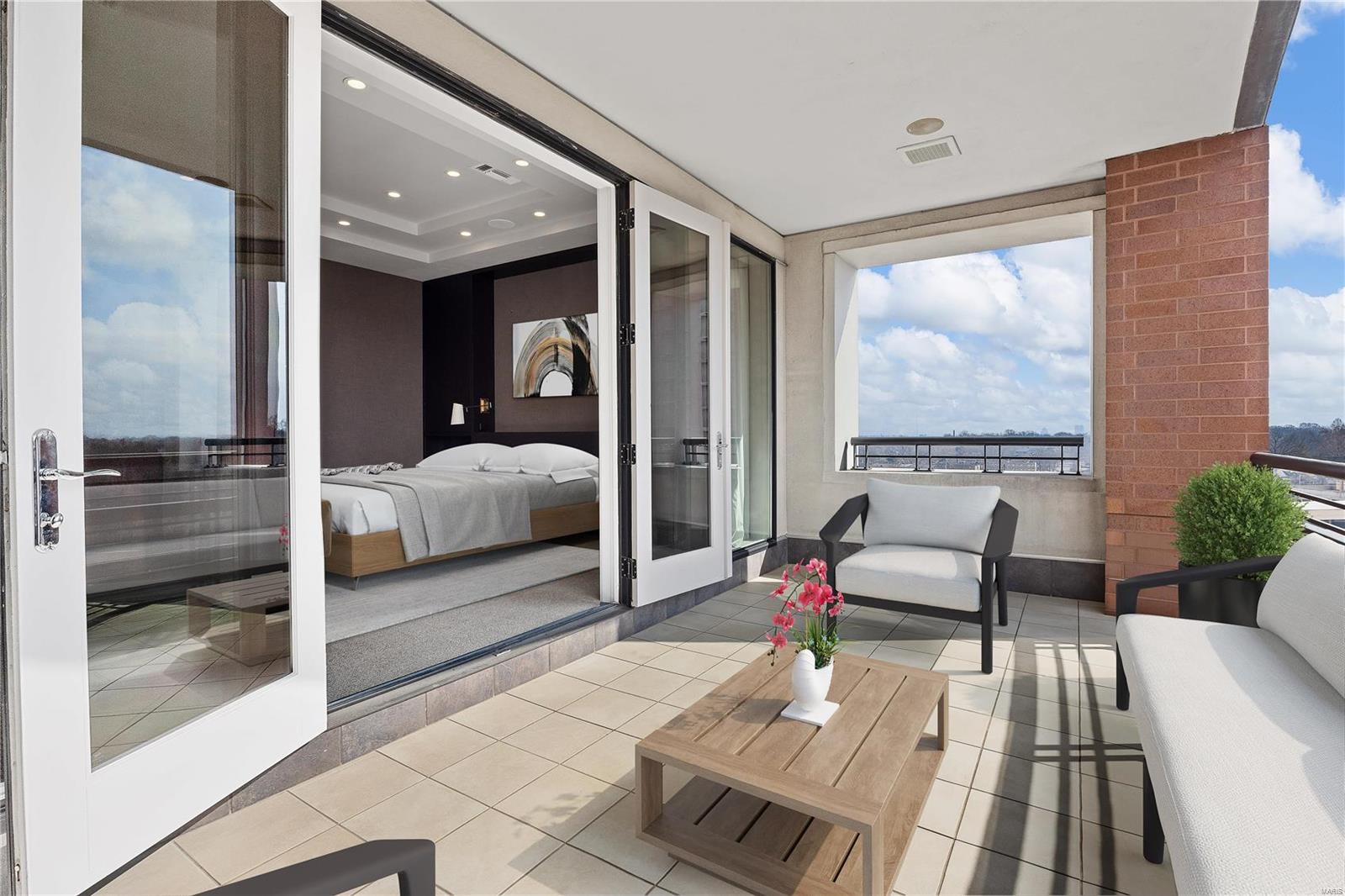 Crescent Condo - Residential