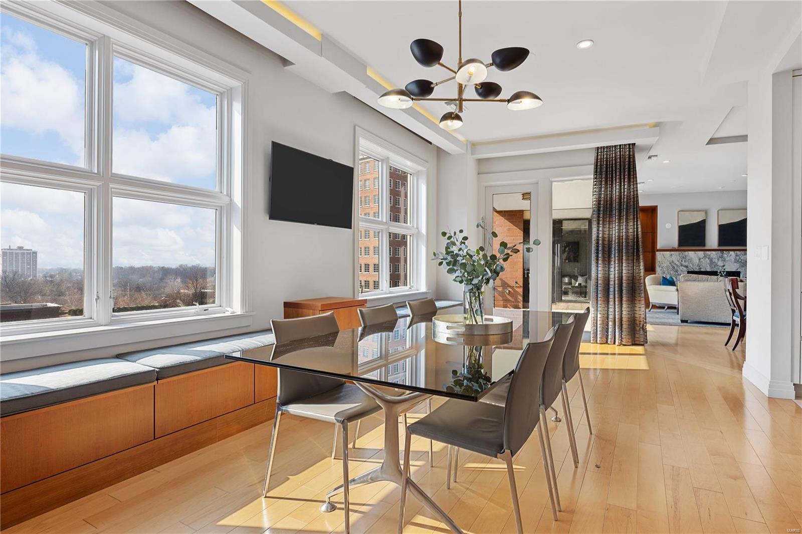 Crescent Condo - Residential