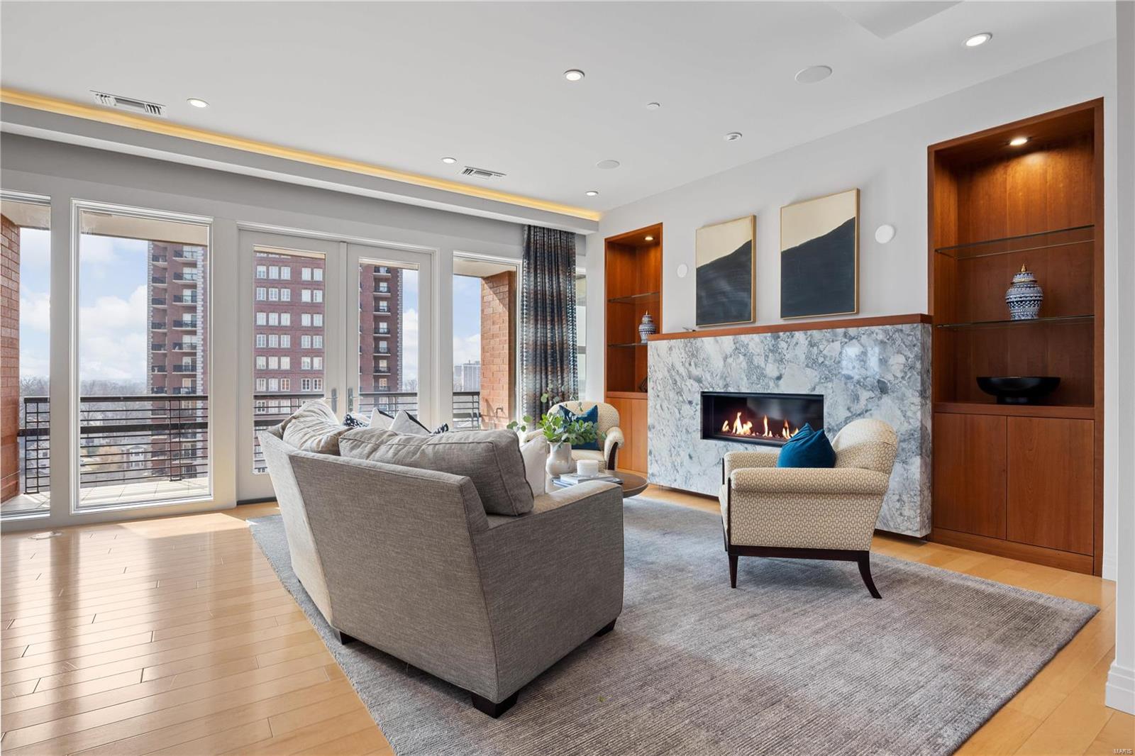 Crescent Condo - Residential