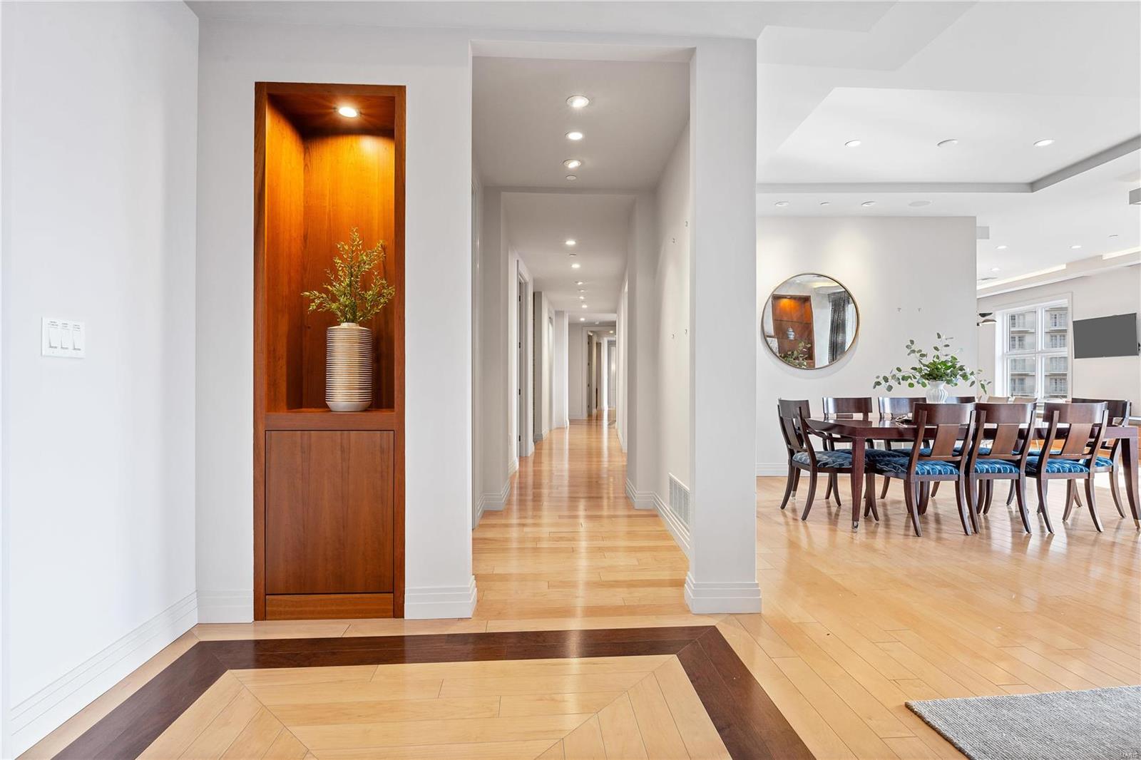 Crescent Condo - Residential