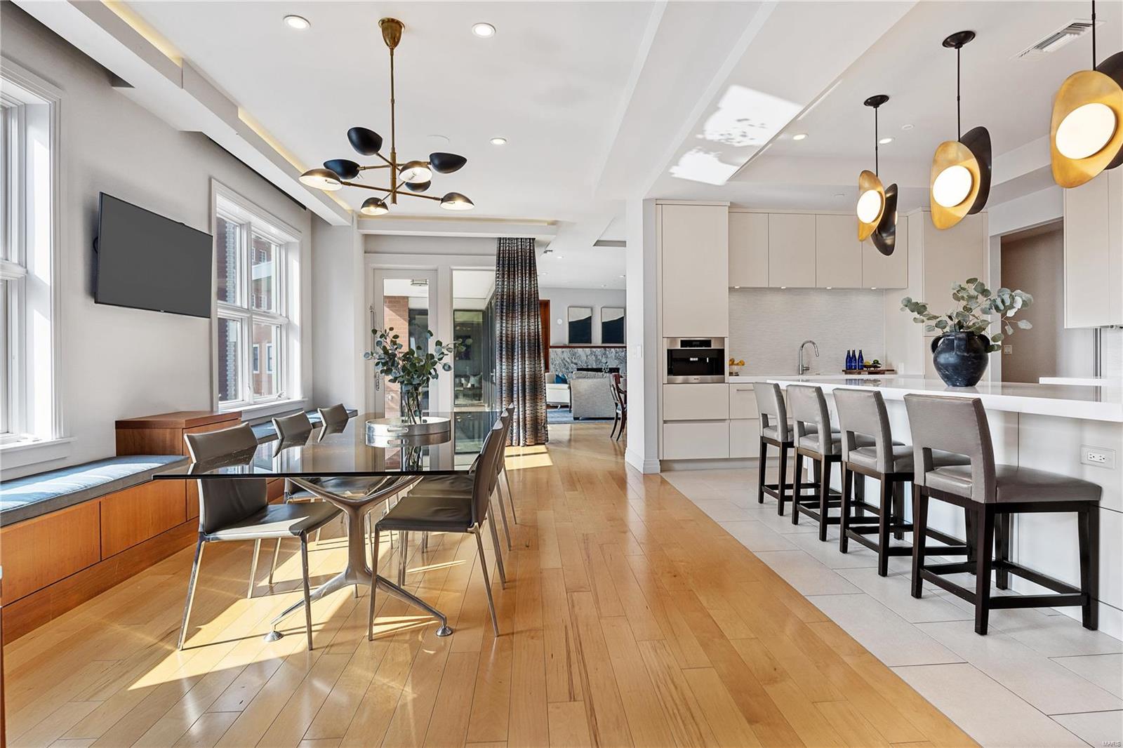 Crescent Condo - Residential