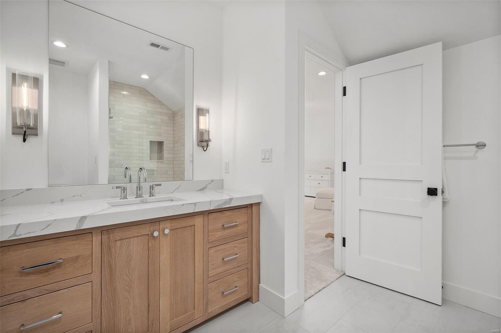 Section 23-45-5 Bdy Adj Aka 5 & - Residential