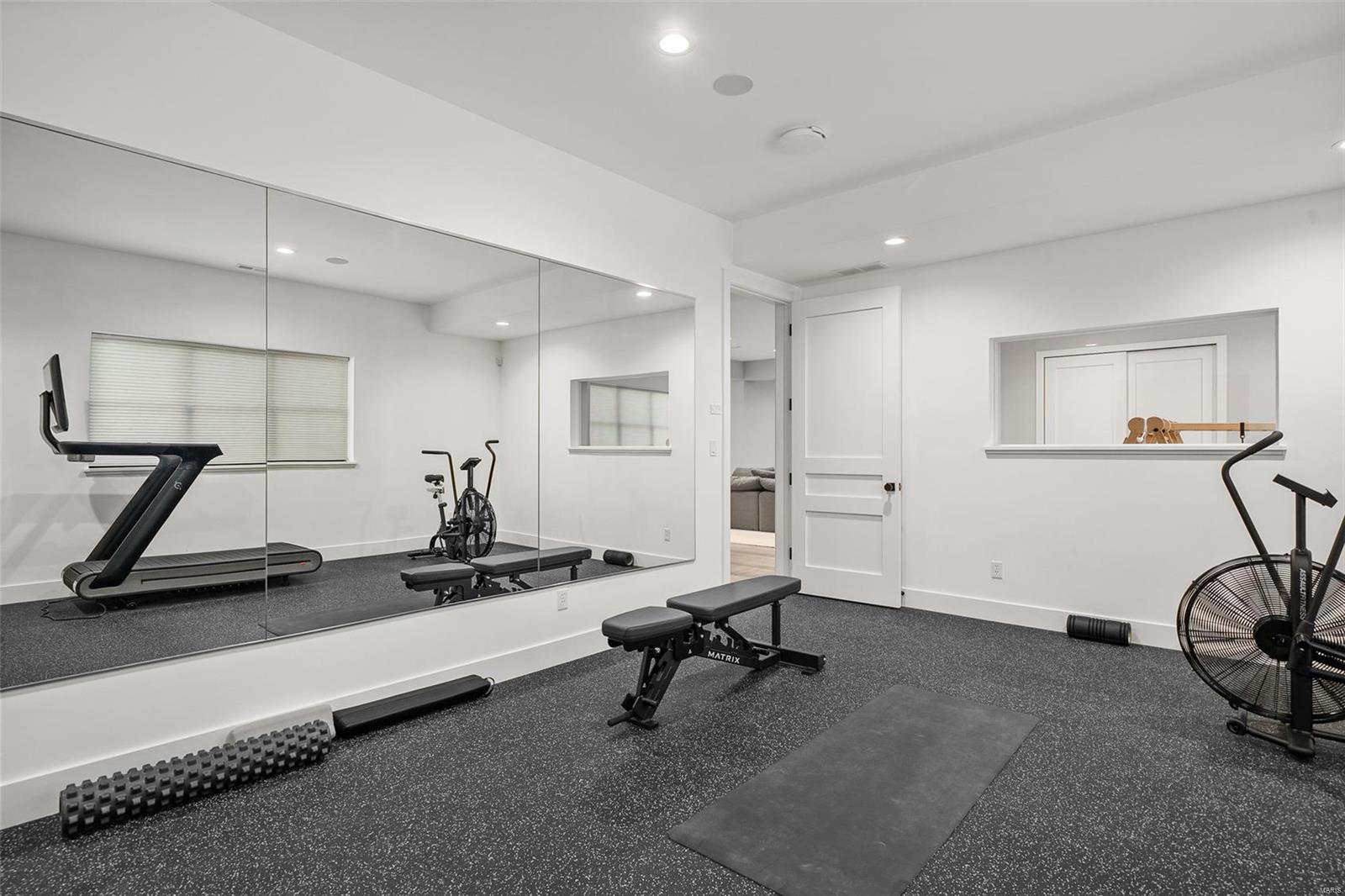 Section 23-45-5 Bdy Adj Aka 5 & - Residential