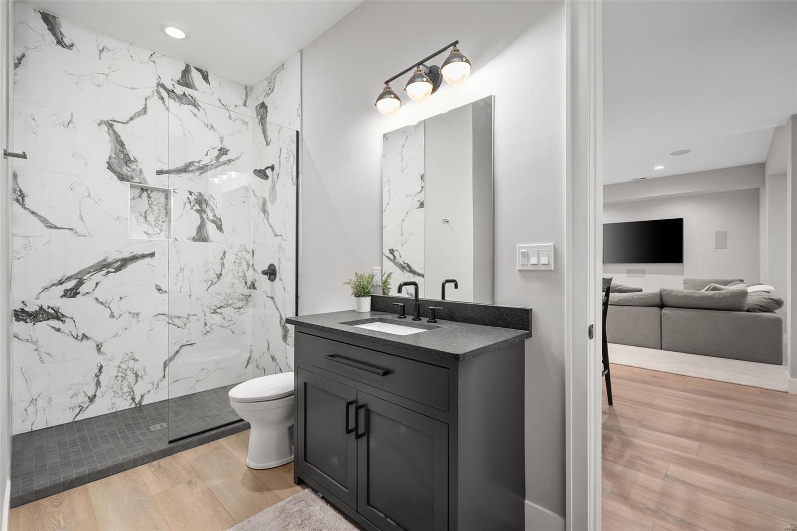 Section 23-45-5 Bdy Adj Aka 5 & - Residential