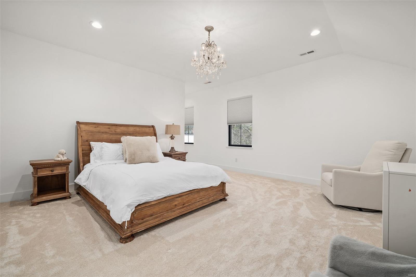 Section 23-45-5 Bdy Adj Aka 5 & - Residential