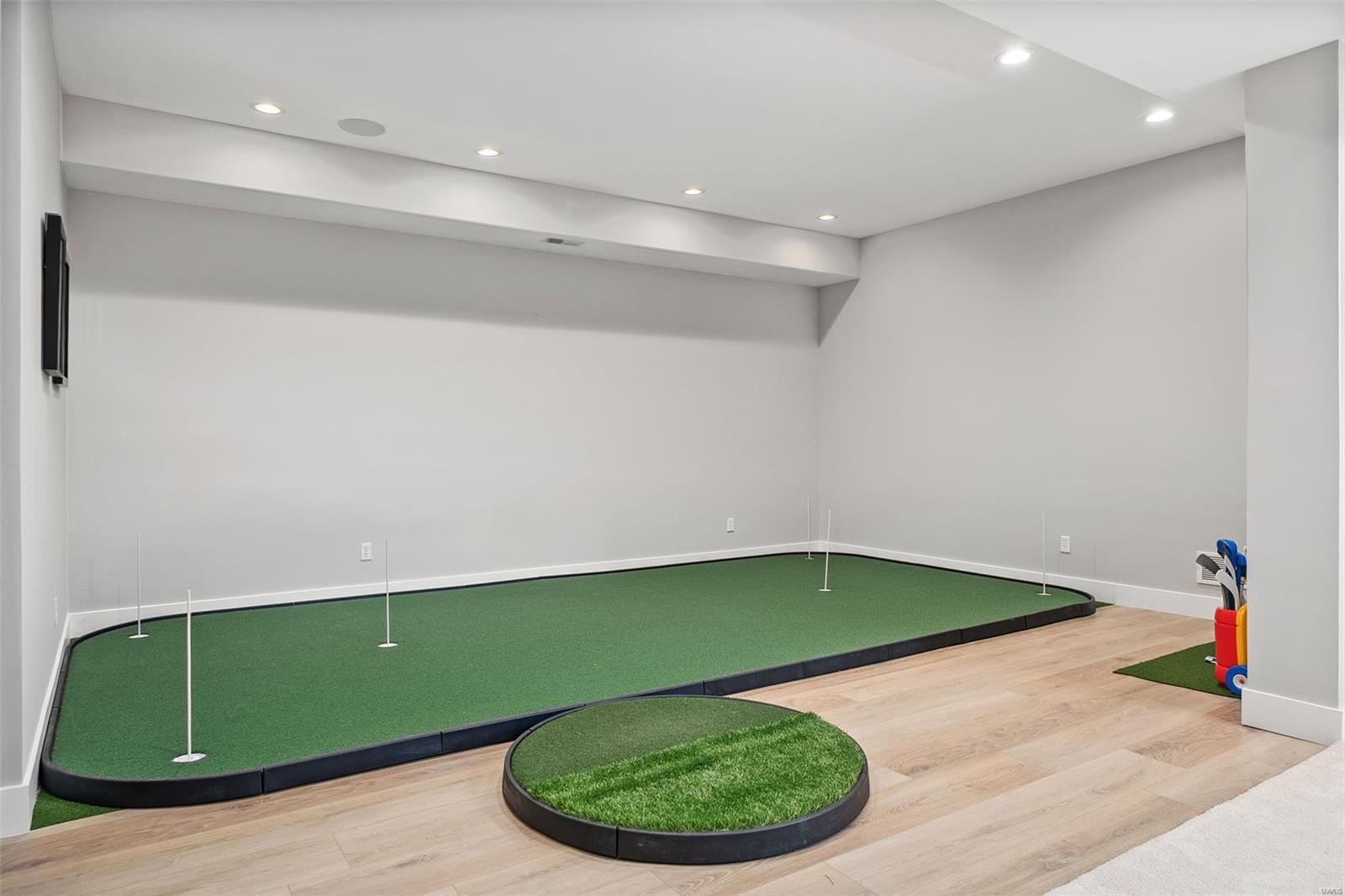 Section 23-45-5 Bdy Adj Aka 5 & - Residential