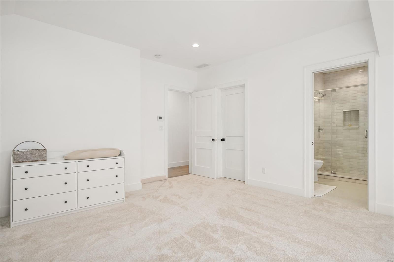 Section 23-45-5 Bdy Adj Aka 5 & - Residential