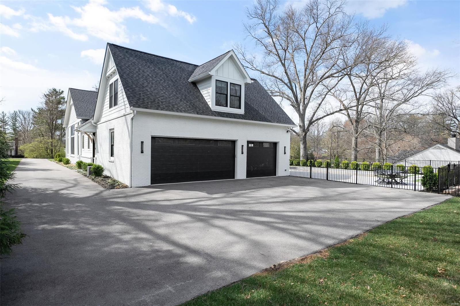 Section 23-45-5 Bdy Adj Aka 5 & - Residential