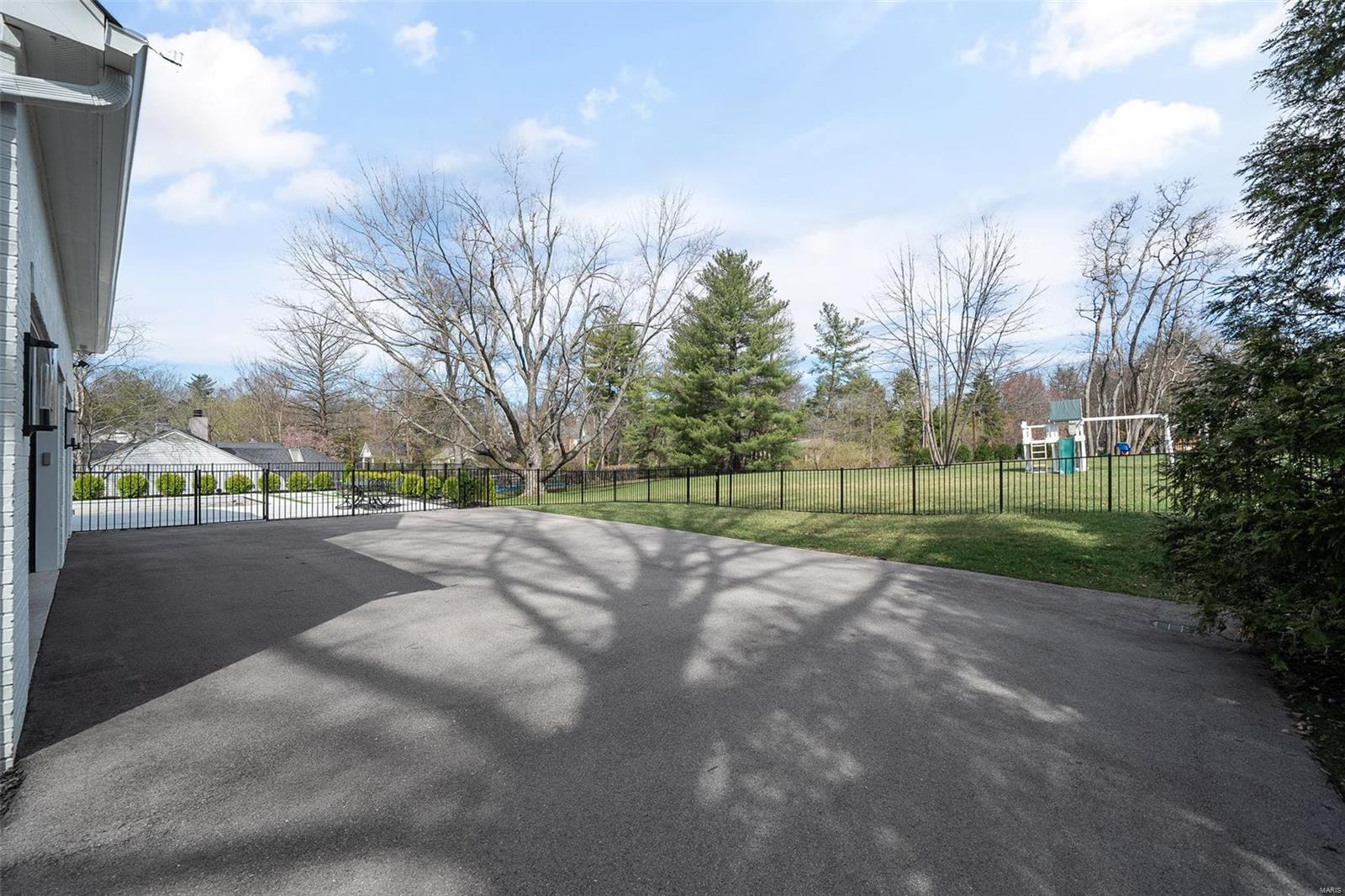 Section 23-45-5 Bdy Adj Aka 5 & - Residential