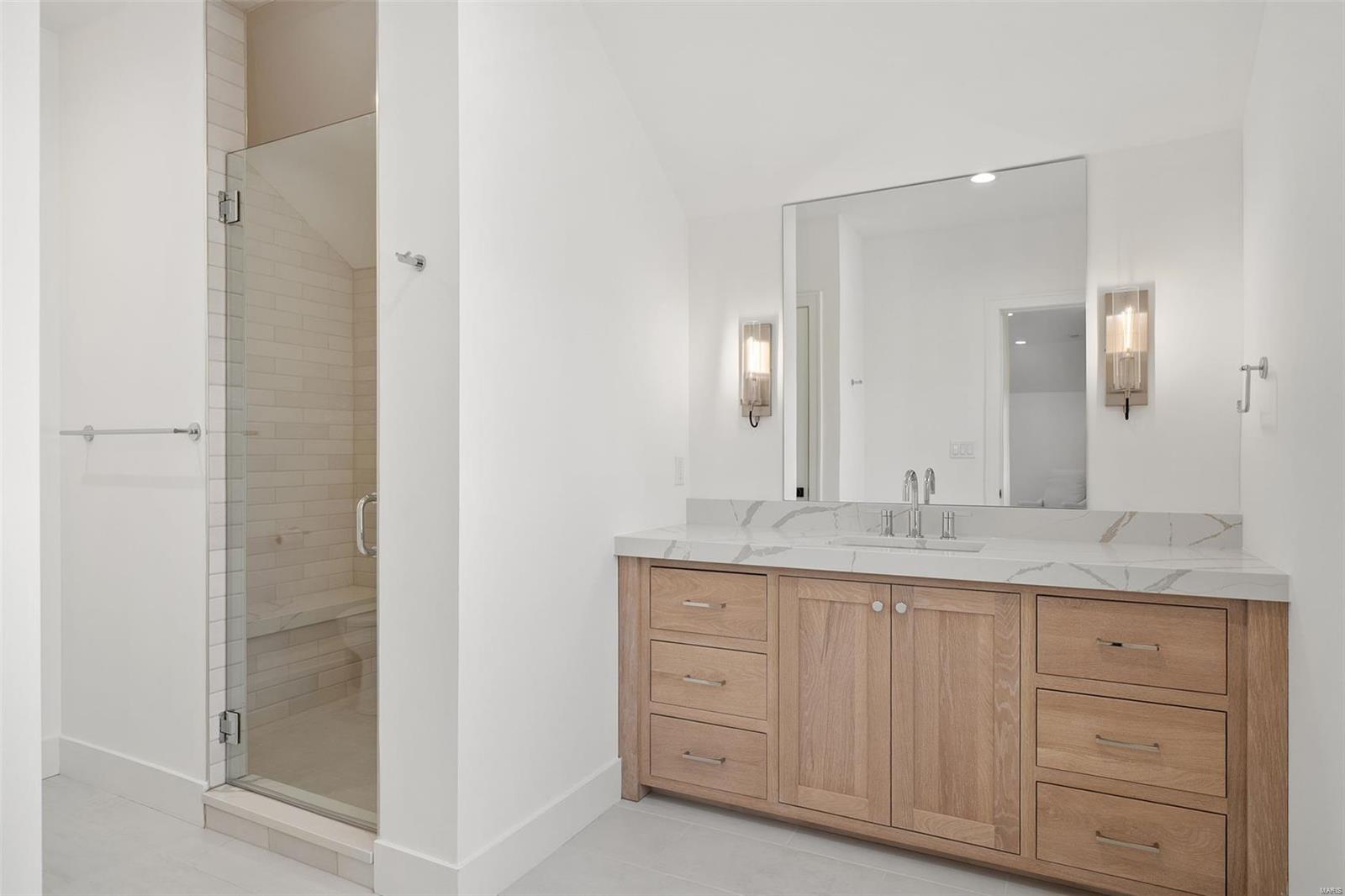 Section 23-45-5 Bdy Adj Aka 5 & - Residential