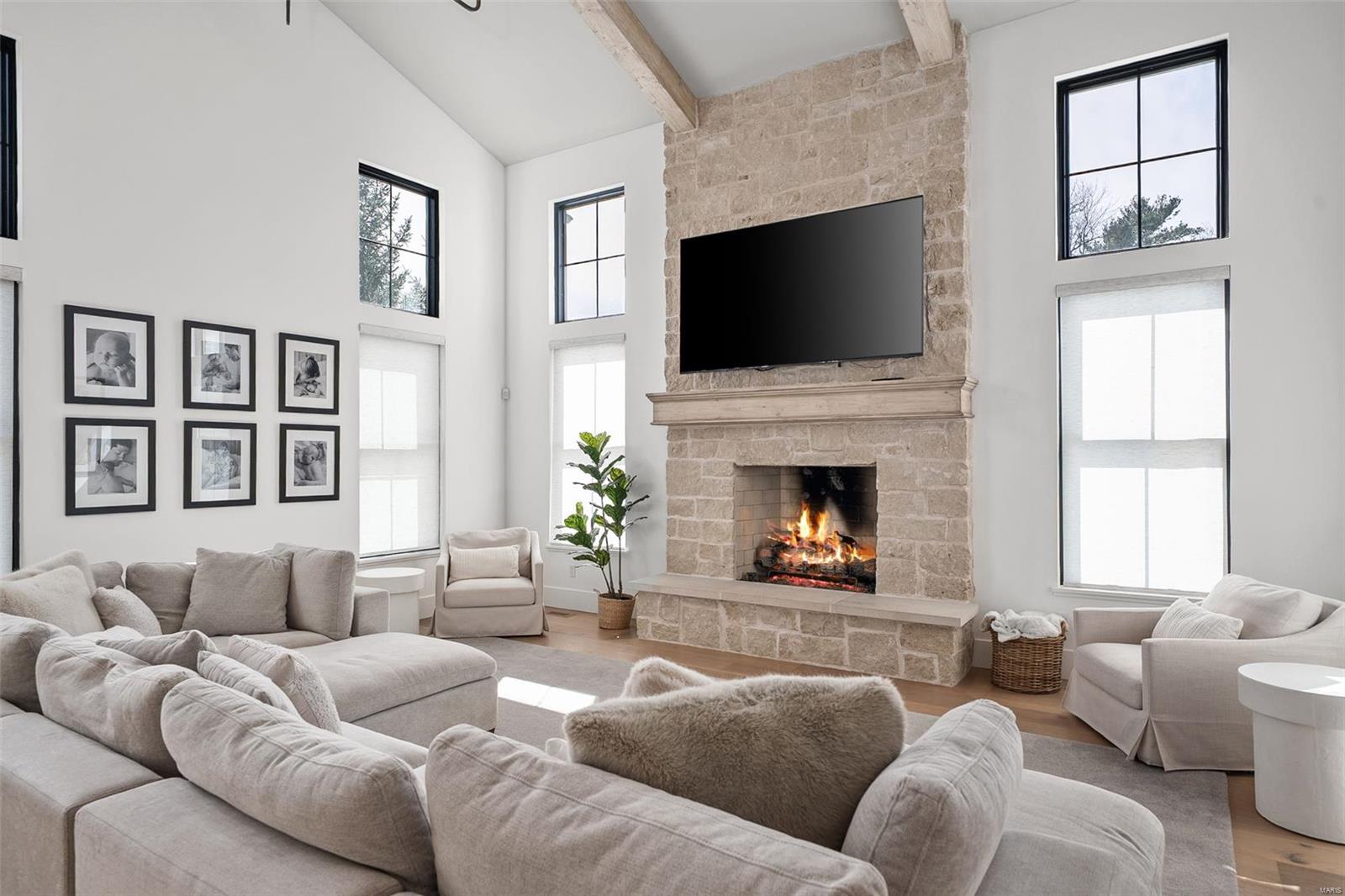 Section 23-45-5 Bdy Adj Aka 5 & - Residential