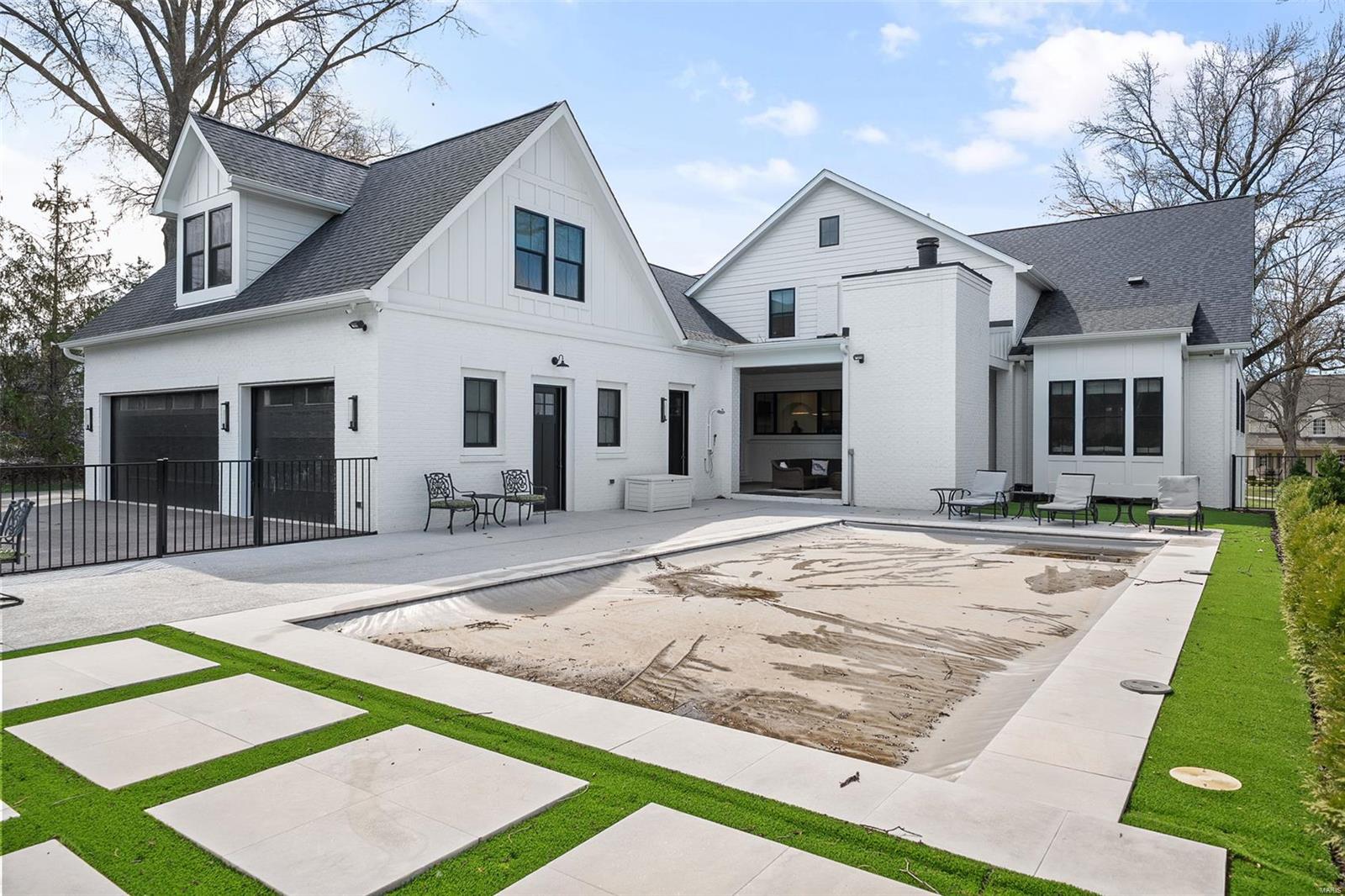 Section 23-45-5 Bdy Adj Aka 5 & - Residential