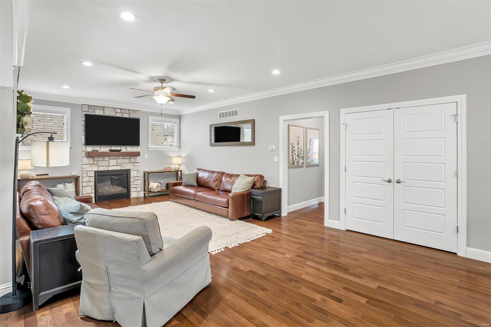 Manhattan Heights - Residential