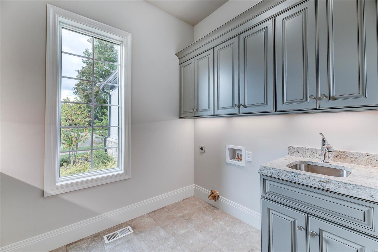 Courtyard At Kehrs Mill The - Residential