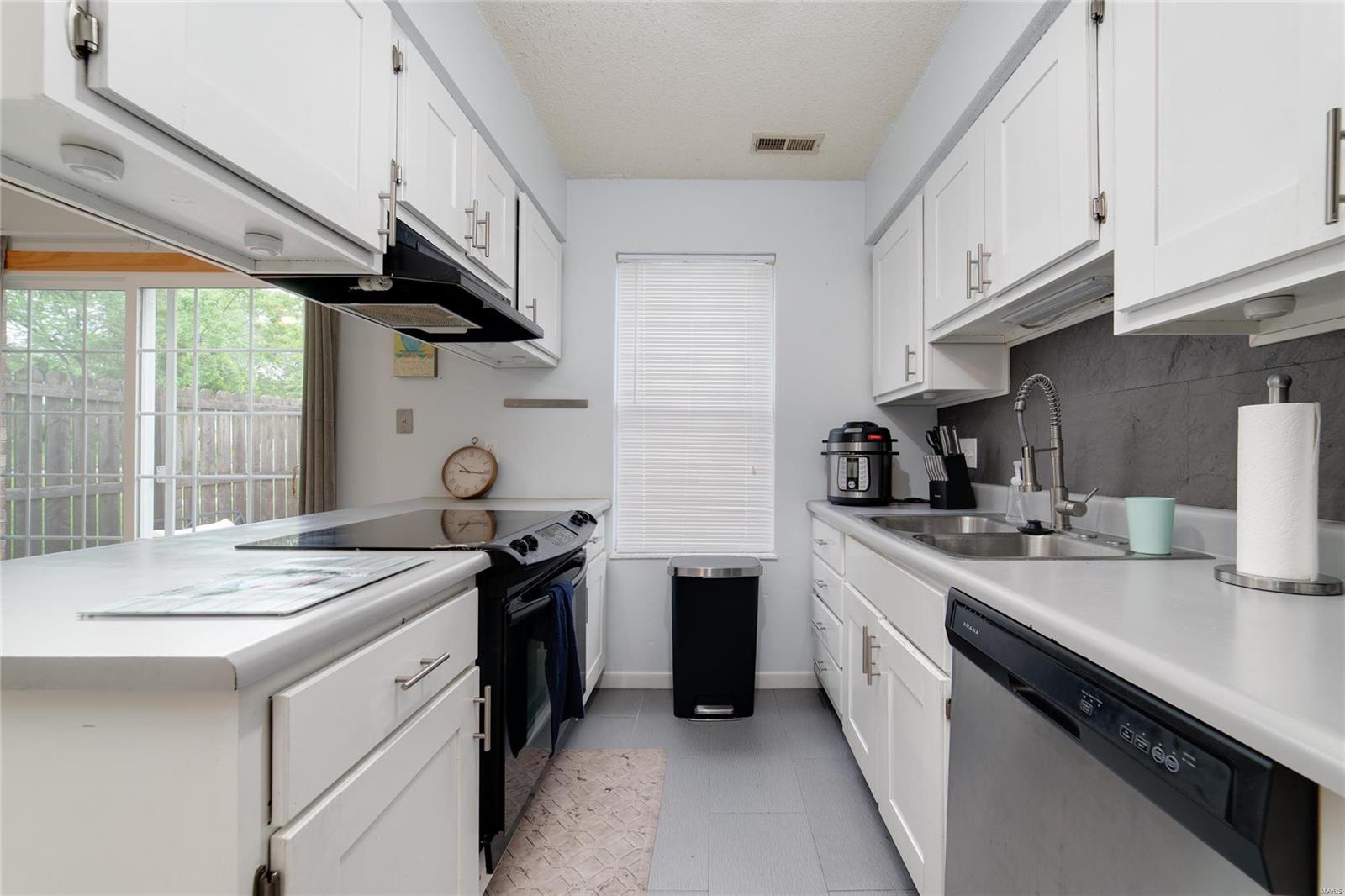 Park Chas South Condos - Residential