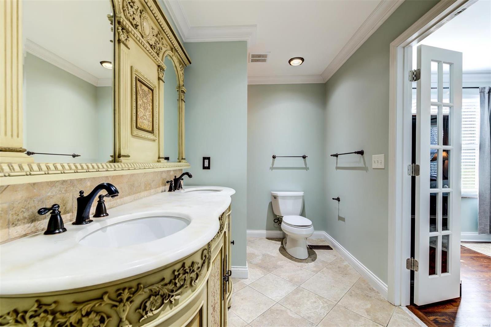 Stoneleigh Towers - Residential