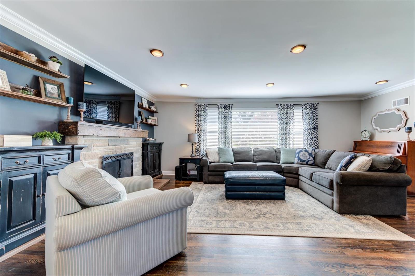 Stoneleigh Towers - Residential