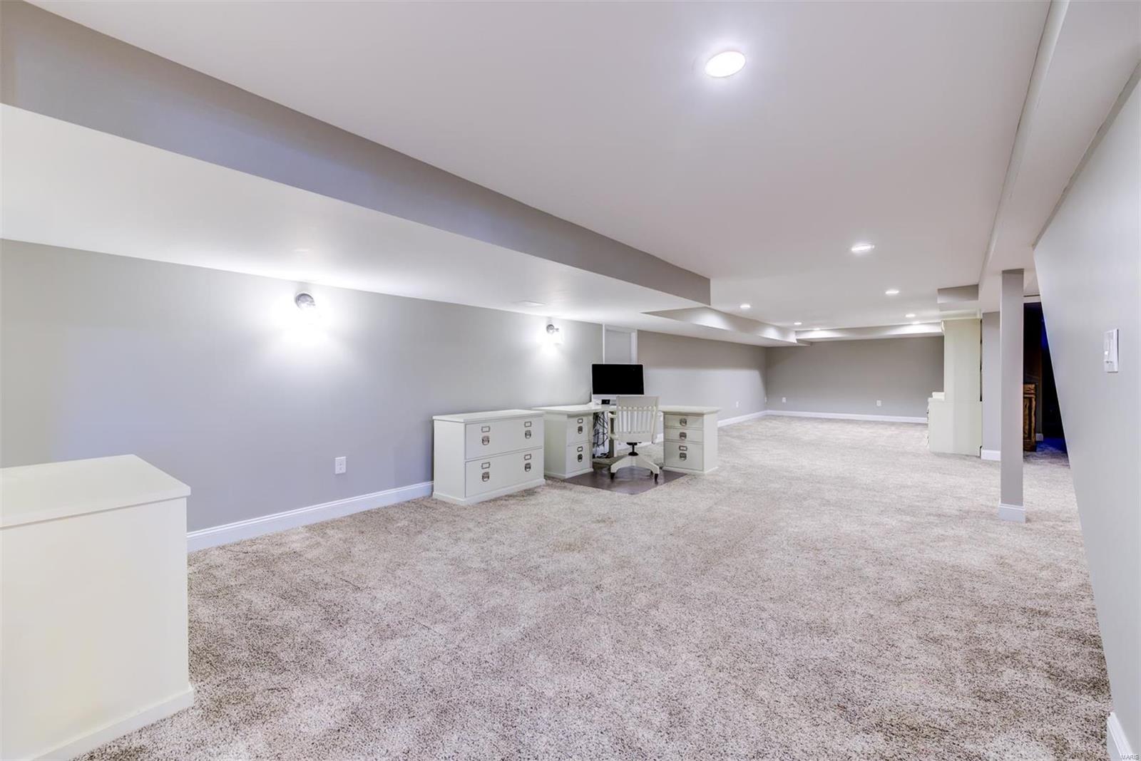 Stoneleigh Towers - Residential