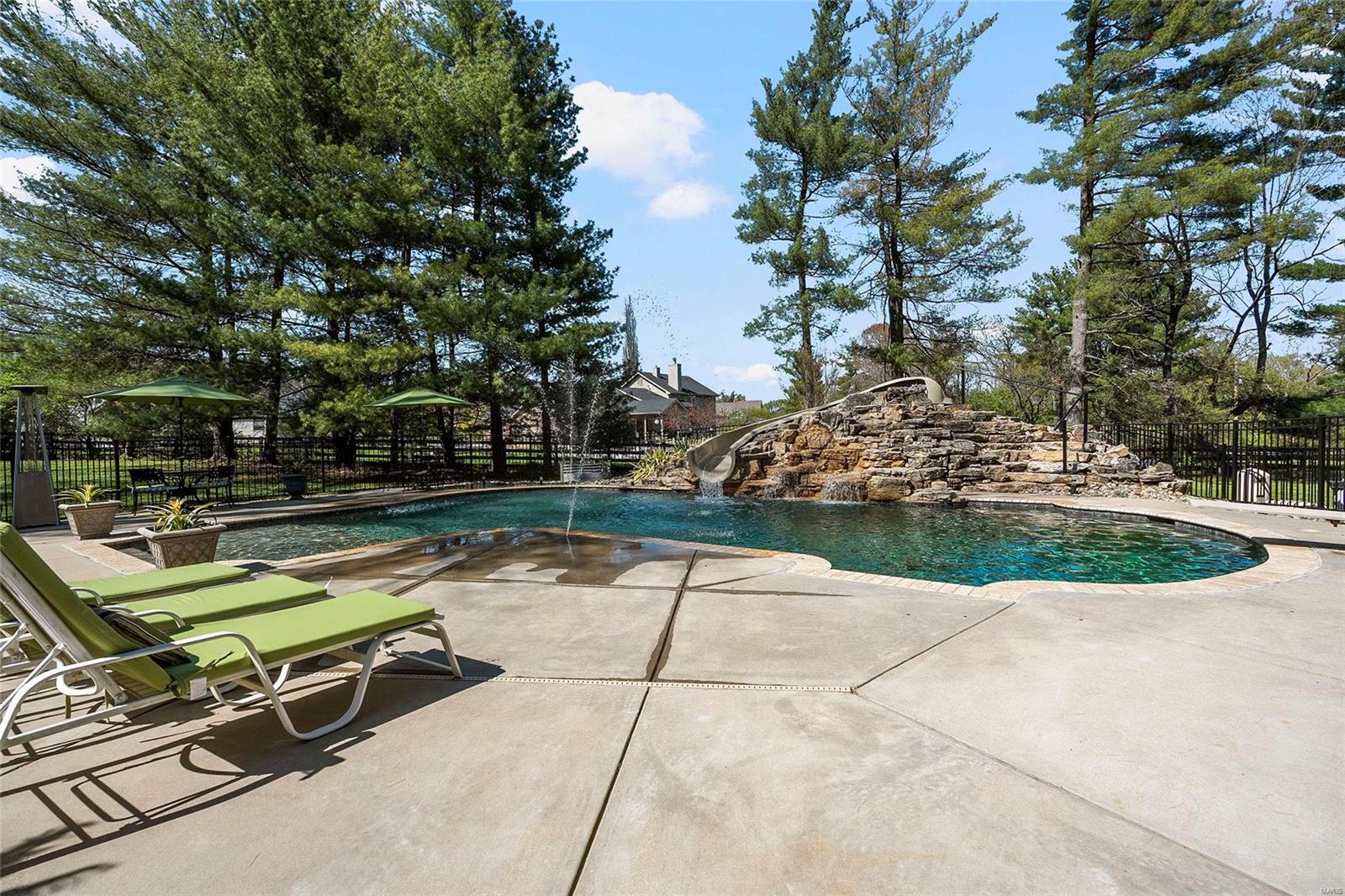 Survey 0000 Sec 10 Twn 45 Range 5 - Residential