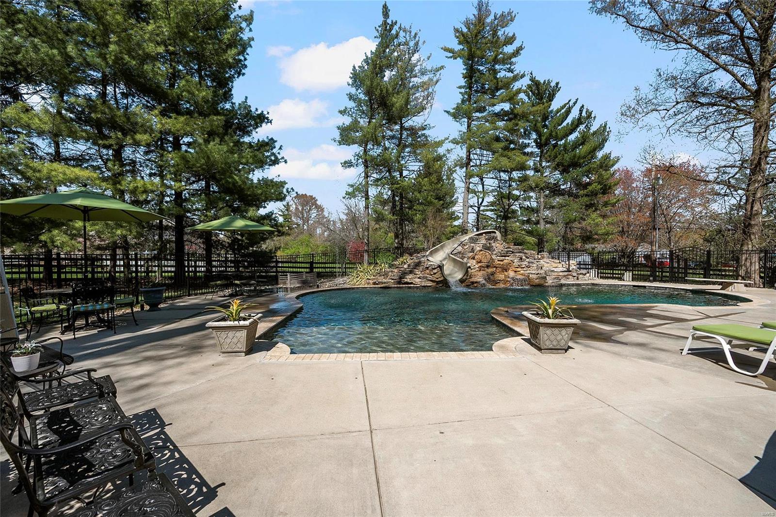 Survey 0000 Sec 10 Twn 45 Range 5 - Residential