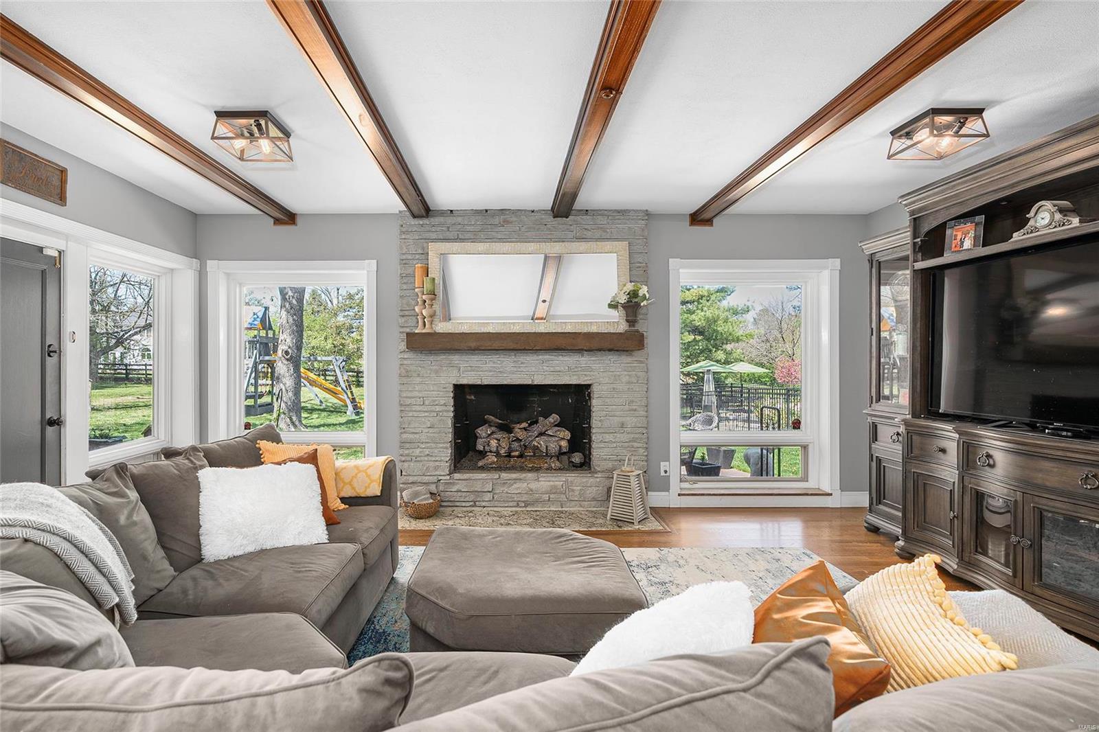 Survey 0000 Sec 10 Twn 45 Range 5 - Residential