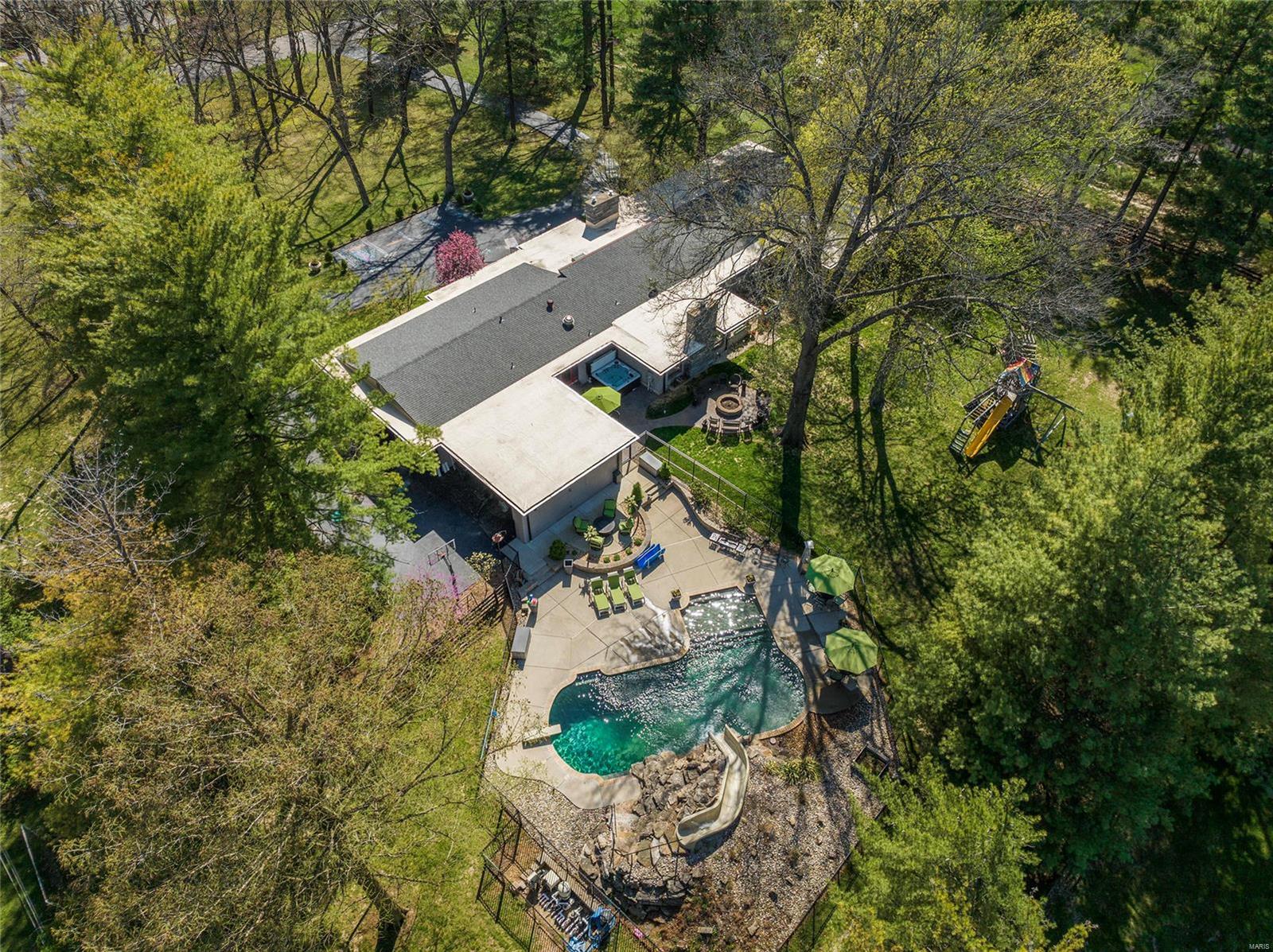 Survey 0000 Sec 10 Twn 45 Range 5 - Residential