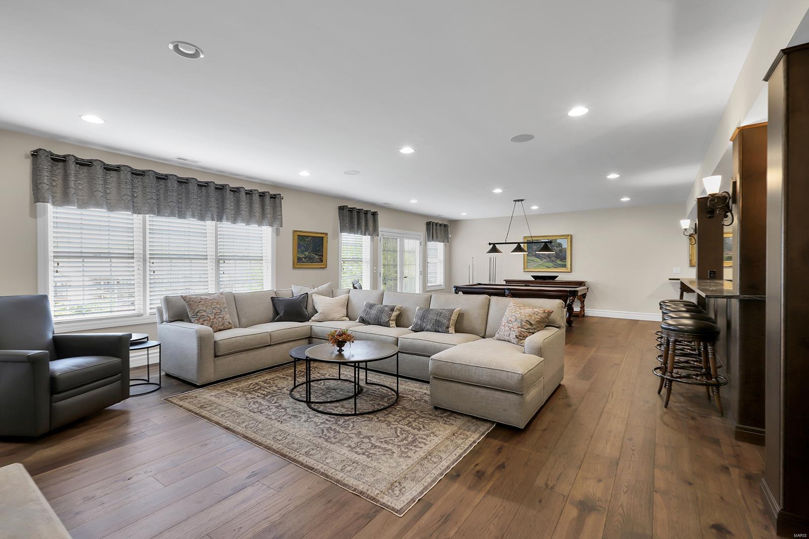 The Villas At Meadowbrook - Residential