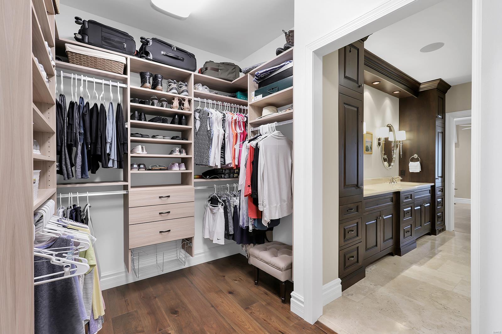 The Villas At Meadowbrook - Residential