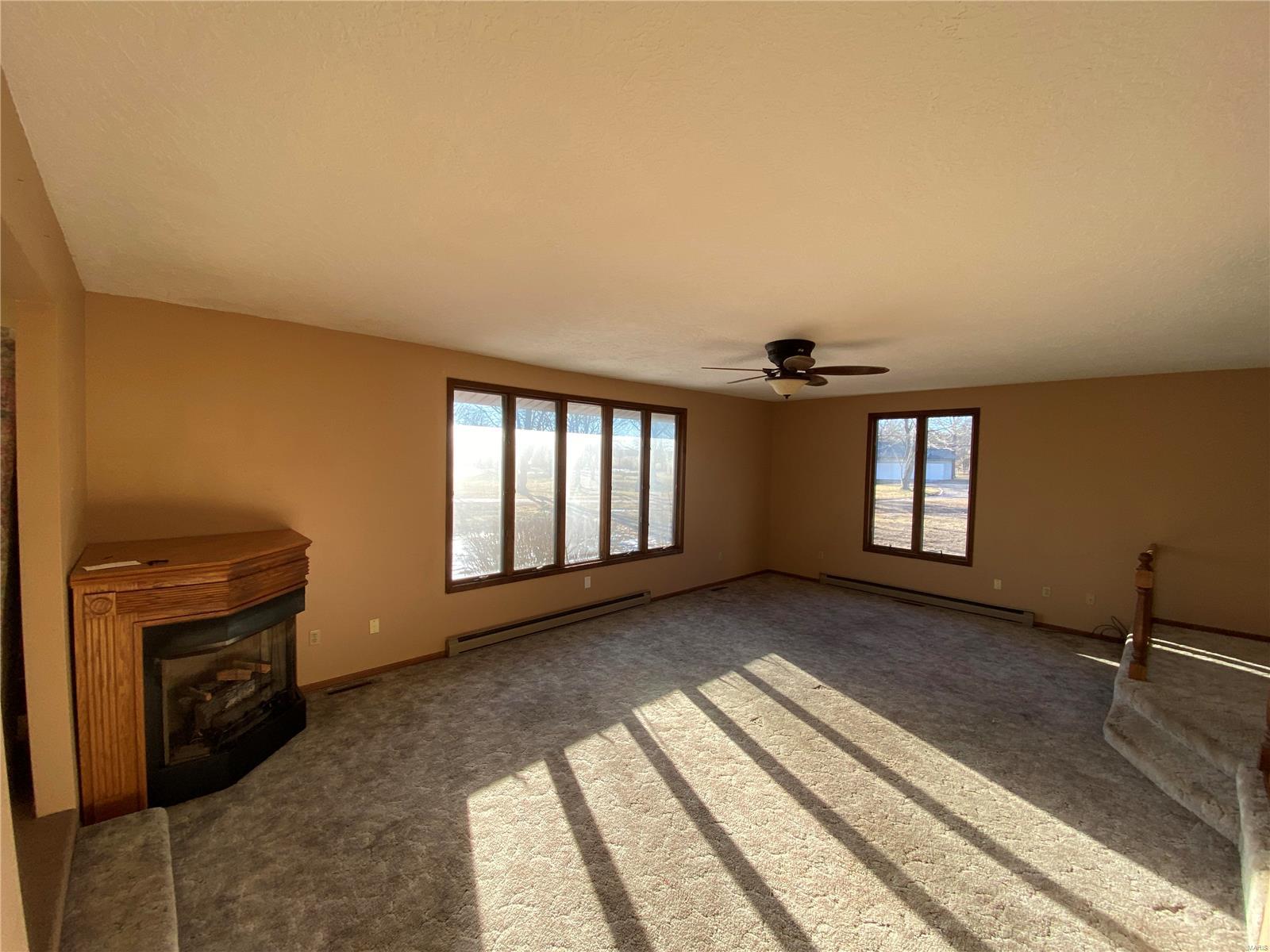 Country Club Acres - Residential