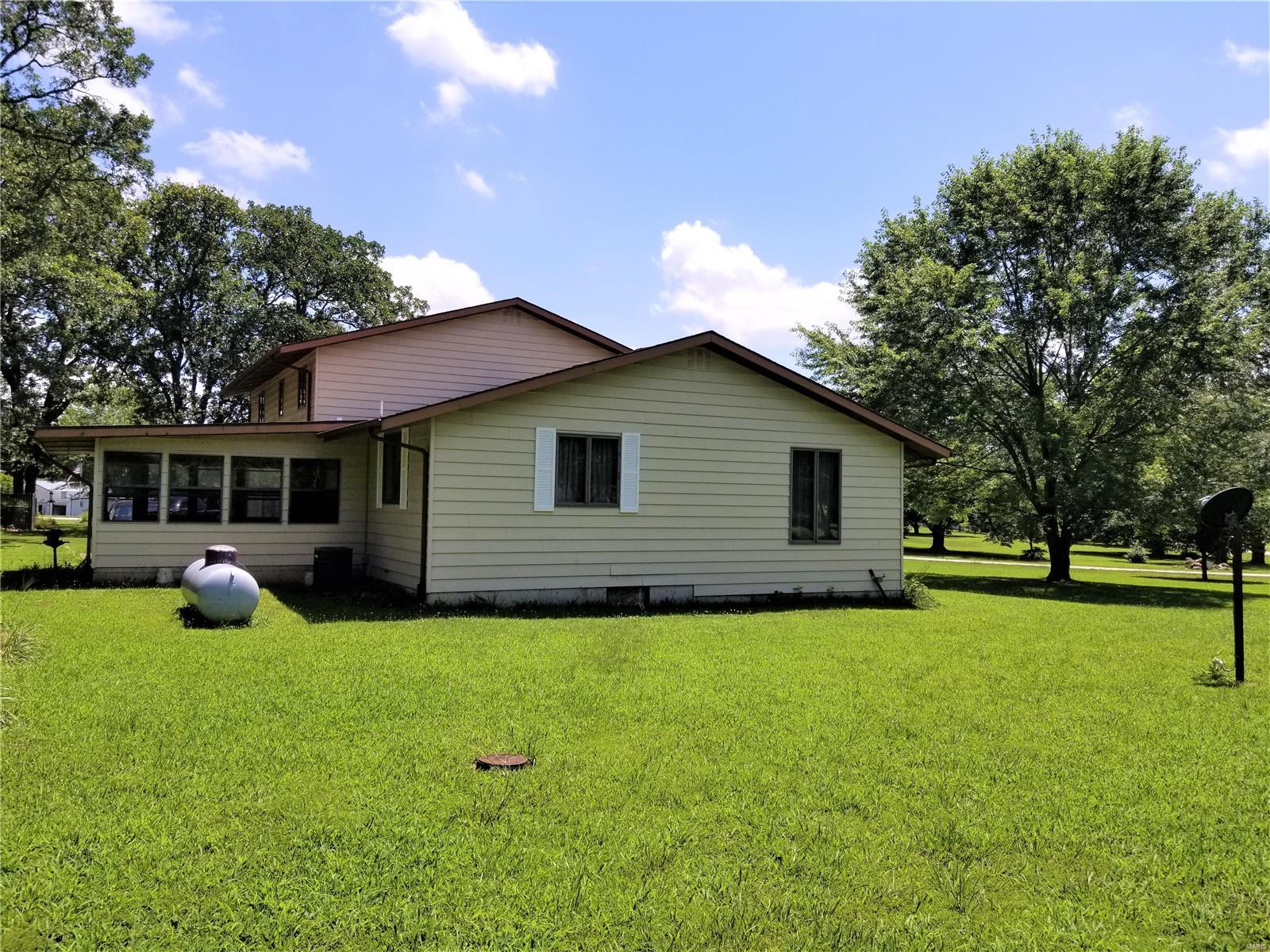 Country Club Acres - Residential
