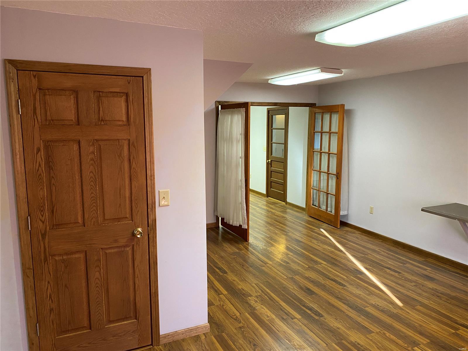 Country Club Acres - Residential