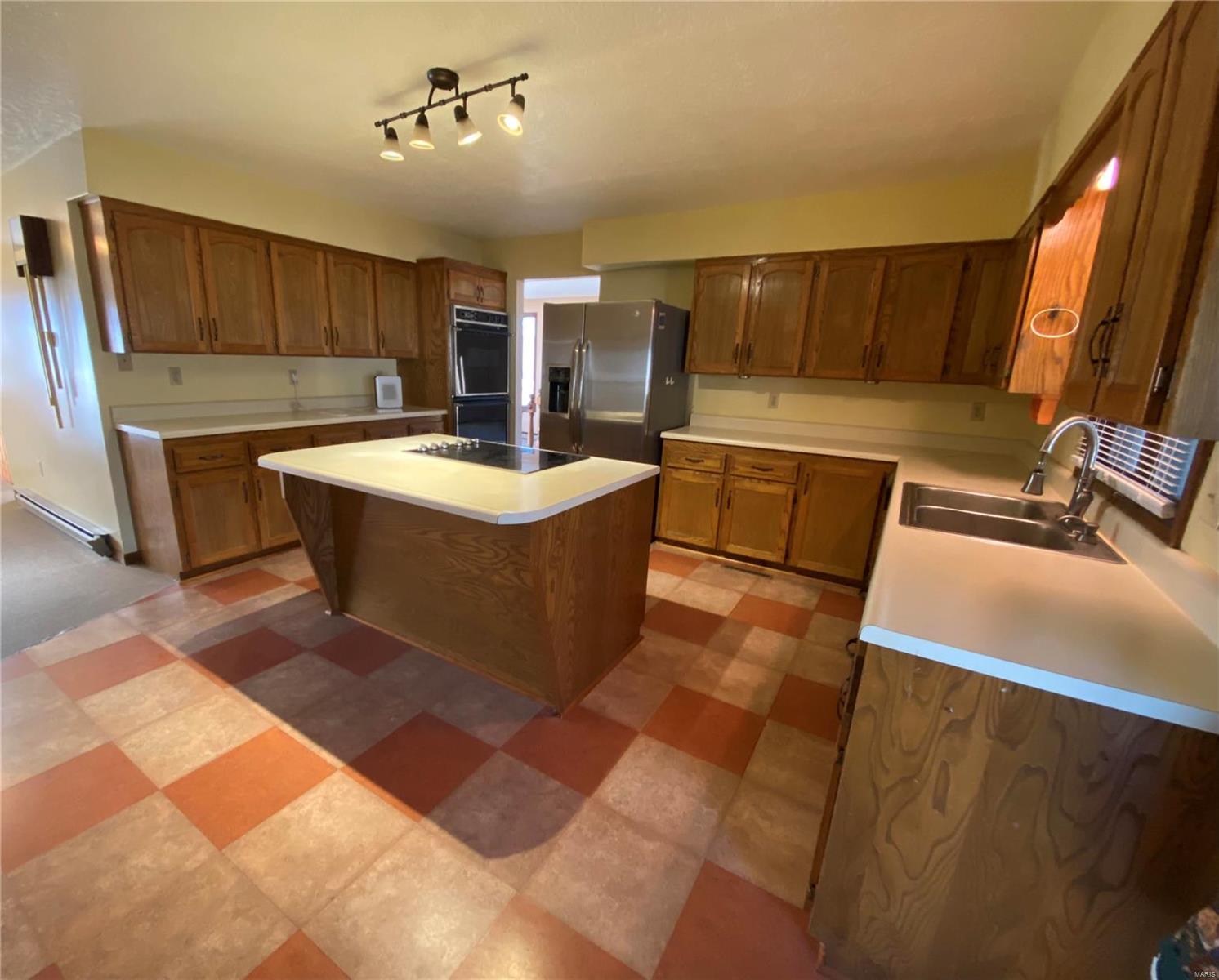 Country Club Acres - Residential