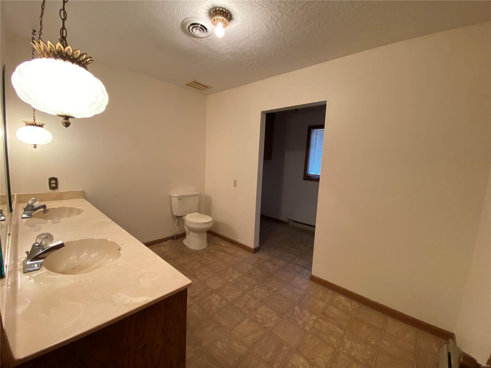 Country Club Acres - Residential