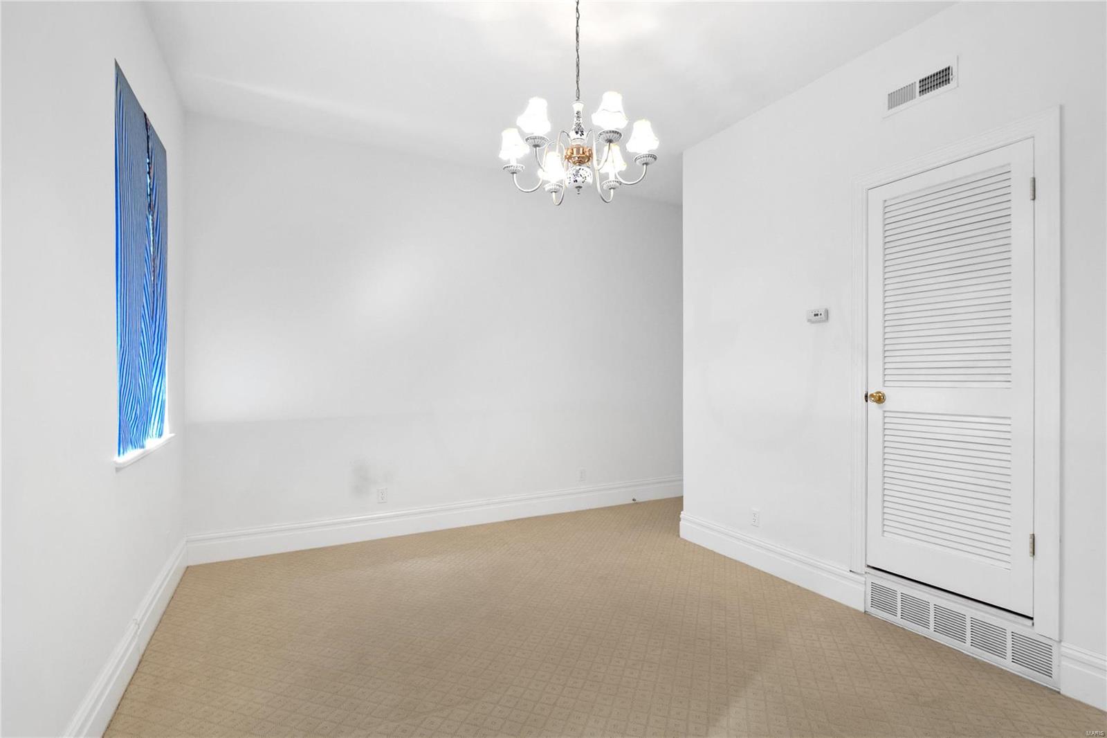 St Louis, Missouri 63104, United States, 2 Bedrooms Bedrooms, ,4 BathroomsBathrooms,Residential,Active,90773